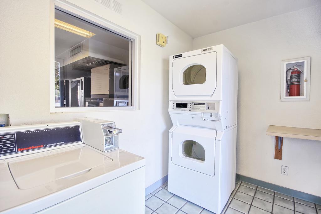Motel 6-Porterville, Ca Екстериор снимка