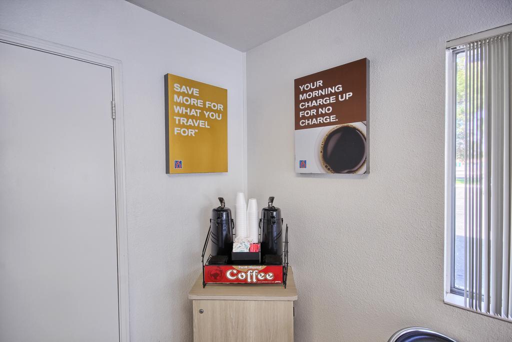Motel 6-Porterville, Ca Екстериор снимка
