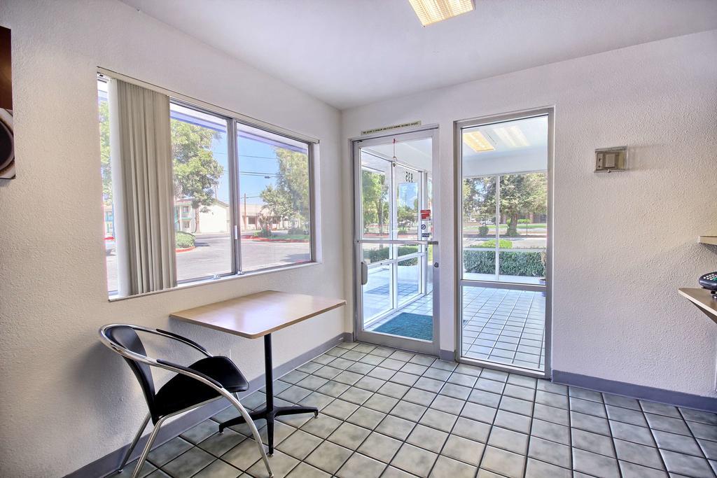 Motel 6-Porterville, Ca Екстериор снимка