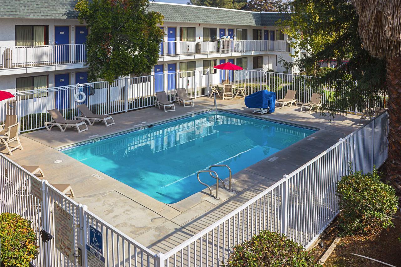 Motel 6-Porterville, Ca Екстериор снимка