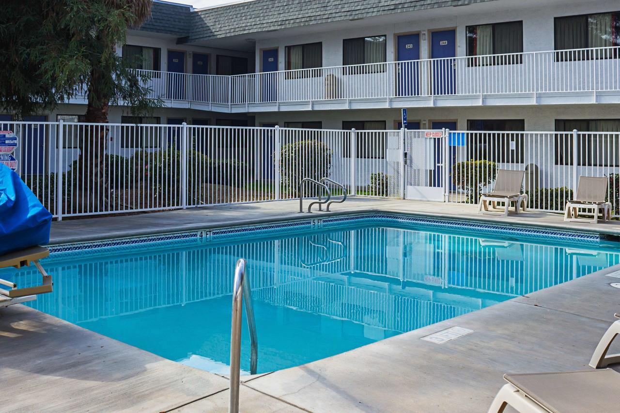 Motel 6-Porterville, Ca Екстериор снимка
