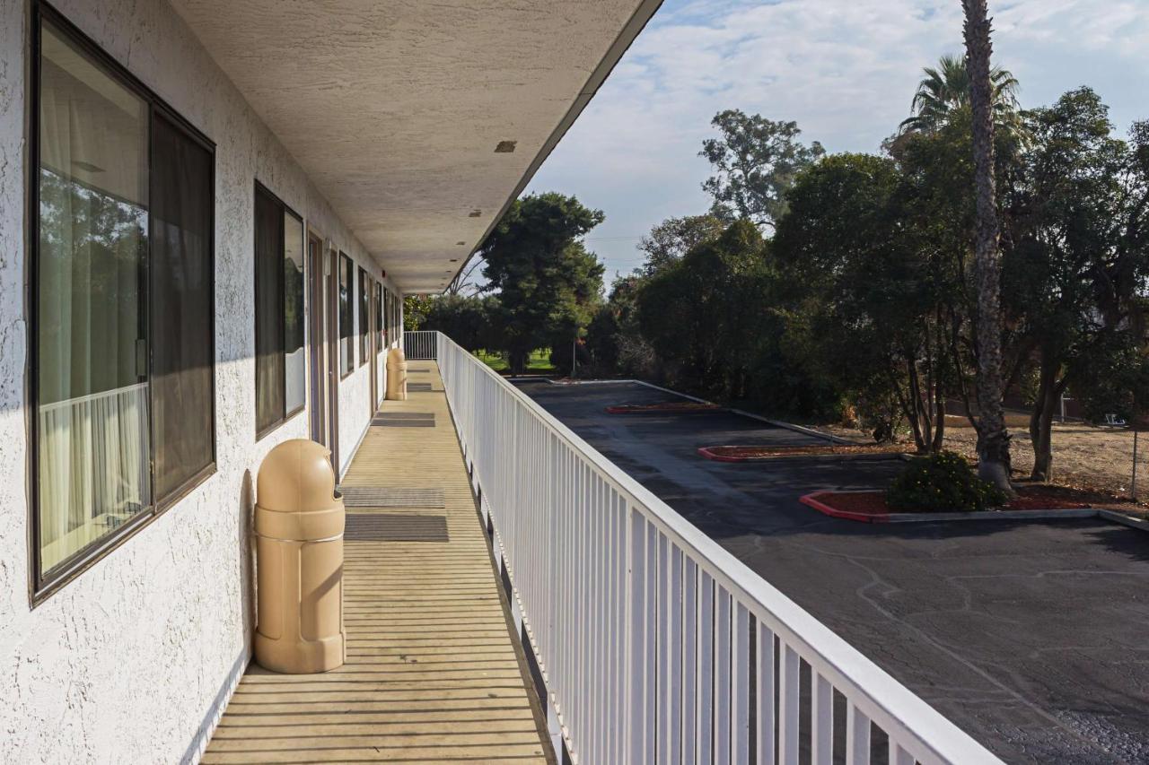 Motel 6-Porterville, Ca Екстериор снимка